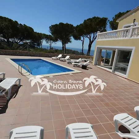Costa Brava Holidays Yuca, Sea Views, Pool Villa