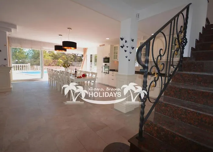 Costa Brava Holidays Yuca, Sea Views, Pool Villa *